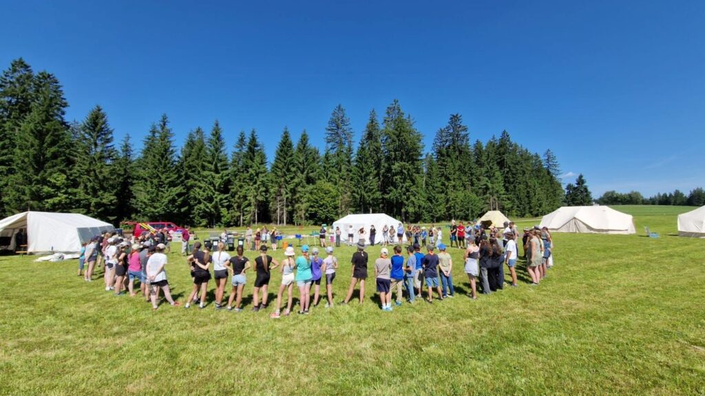 Aufbauhelfer am Sommerlager 2025 der Pfadfinder Hörsching in Sandl